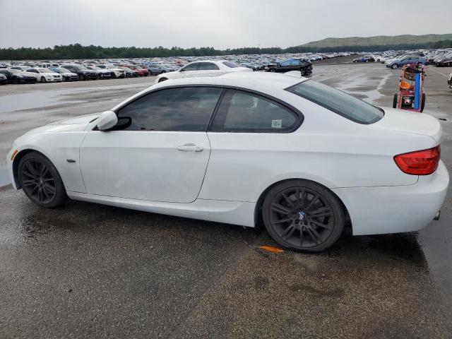 WBAKG7C57BE263030 - 2011 BMW 335 I WHITE photo 2