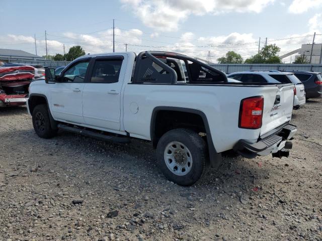 1GT12TEY3JF165764 - 2018 GMC SIERRA K2500 SLT WHITE photo 2