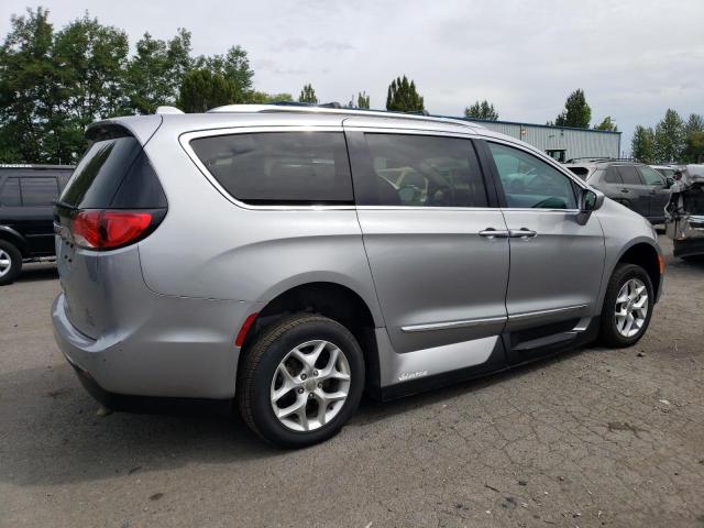 2C4RC1EG0JR271657 - 2018 CHRYSLER PACIFICA TOURING L PLUS SILVER photo 3