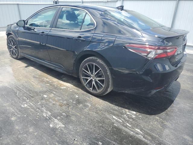 4T1G11AK5RU870331 - 2024 TOYOTA CAMRY SE NIGHT SHADE BLACK photo 2