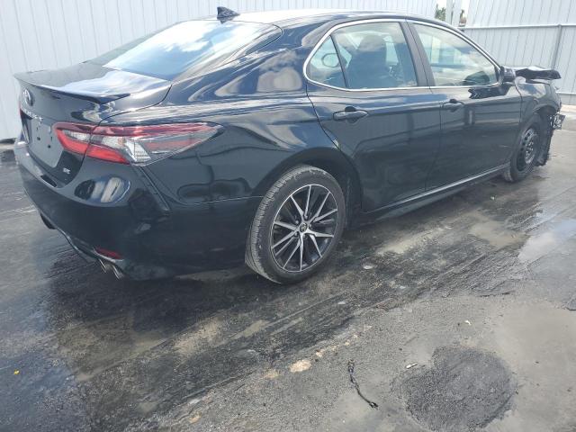 4T1G11AK5RU870331 - 2024 TOYOTA CAMRY SE NIGHT SHADE BLACK photo 3