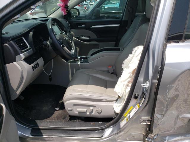 5TDKKRFH5GS174688 - 2016 TOYOTA HIGHLANDER XLE GRAY photo 7