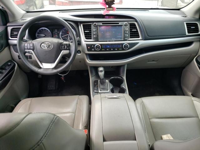 5TDKKRFH5GS174688 - 2016 TOYOTA HIGHLANDER XLE GRAY photo 8