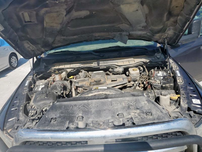 3C6UR5CL9JG327978 - 2018 RAM 2500 ST 石墨色 照片 11