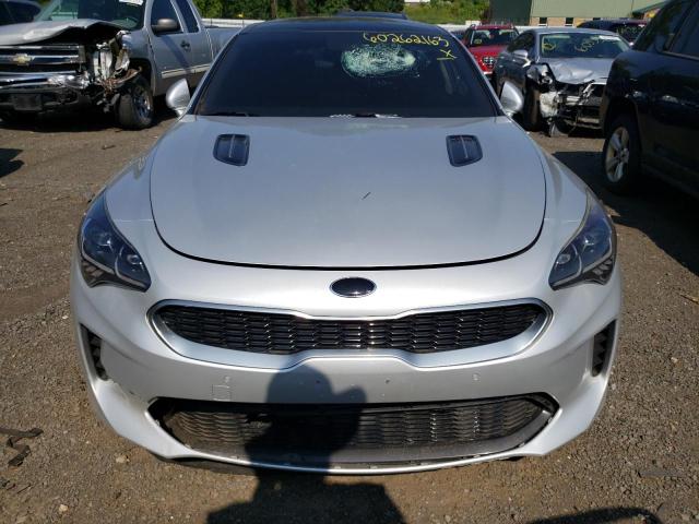 KNAE25LA4J6013993 - 2018 KIA STINGER PREMIUM SILVER photo 5