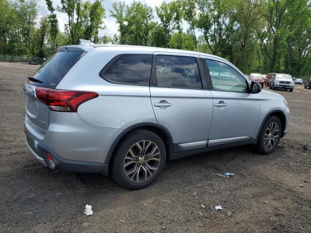 JA4AZ2A35HZ000897 - 2017 MITSUBISHI OUTLANDER ES SILVER photo 3