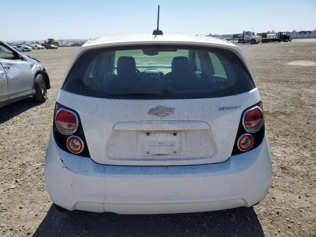 1G1JA6SH1G4112180 - 2016 CHEVROLET SONIC LS თეთრი ფოტო 6