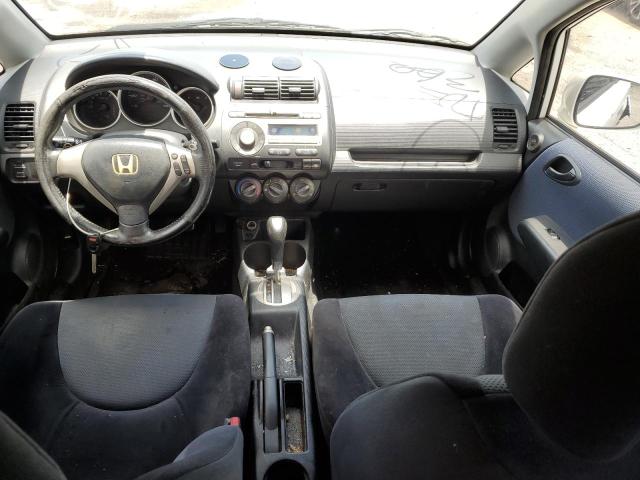 JHMGD38607S001952 - 2007 HONDA FIT S WHITE photo 8