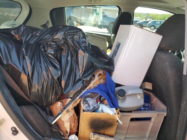 KL8CD6SA5KC804654 - 2019 CHEVROLET SPARK 1LT Blanc photo 10