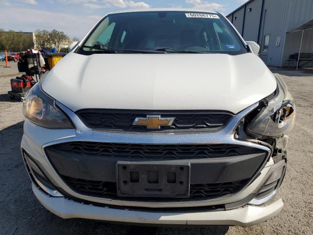KL8CD6SA5KC804654 - 2019 CHEVROLET SPARK 1LT Blanc photo 5