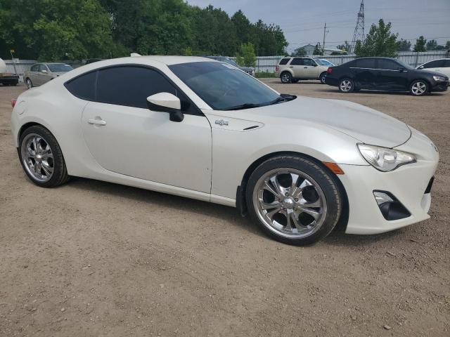 JF1ZNAA15G9702932 - 2016 TOYOTA SCION FR-S WHITE photo 4