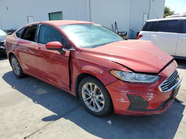 3FA6P0HD8LR127568 - 2020 FORD FUSION SE RED photo 4