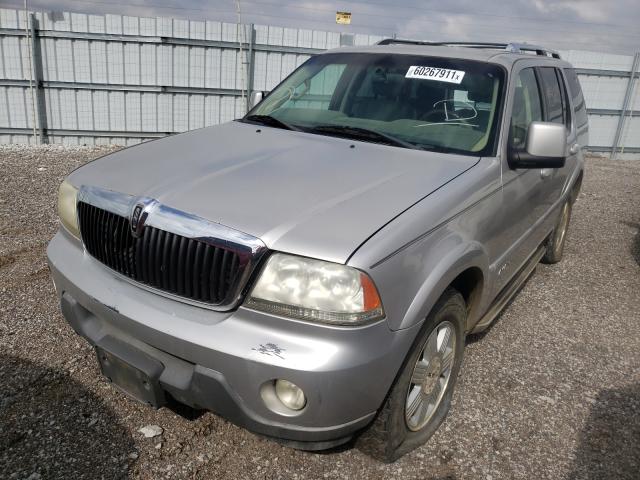 5LMEU78H03ZJ28664 - 2003 LINCOLN AVIATOR 银色 照片 2