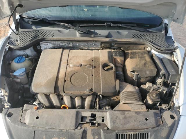 3VWJP7AT2CM610840 - 2012 VOLKSWAGEN BEETLE SILVER photo 11