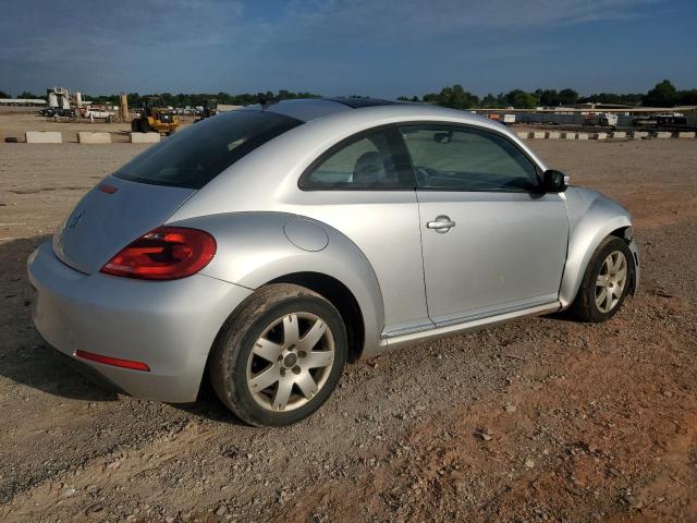 3VWJP7AT2CM610840 - 2012 VOLKSWAGEN BEETLE SILVER photo 3