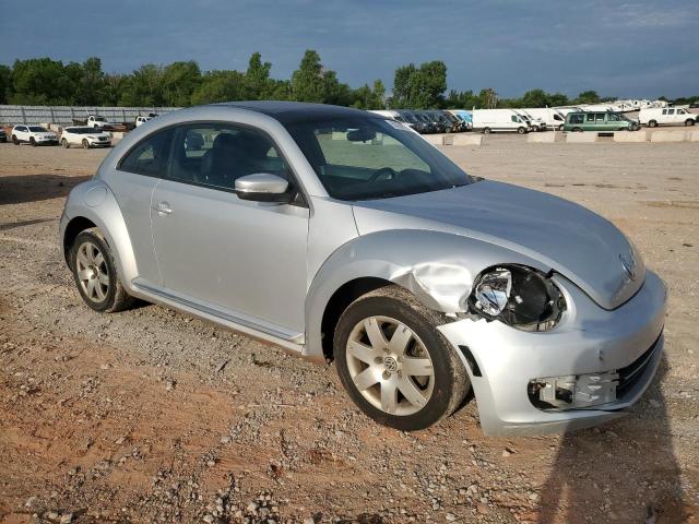 3VWJP7AT2CM610840 - 2012 VOLKSWAGEN BEETLE SILVER photo 4