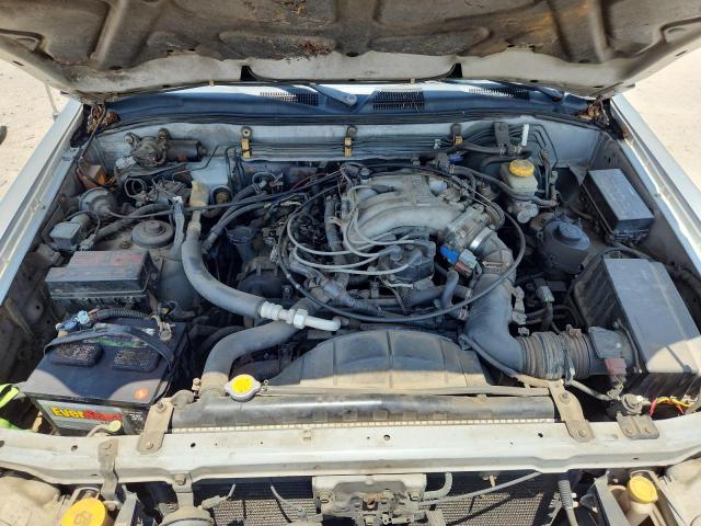 JN8AR07S9XW364821 - 1999 NISSAN PATHFINDER LE SILVER photo 11