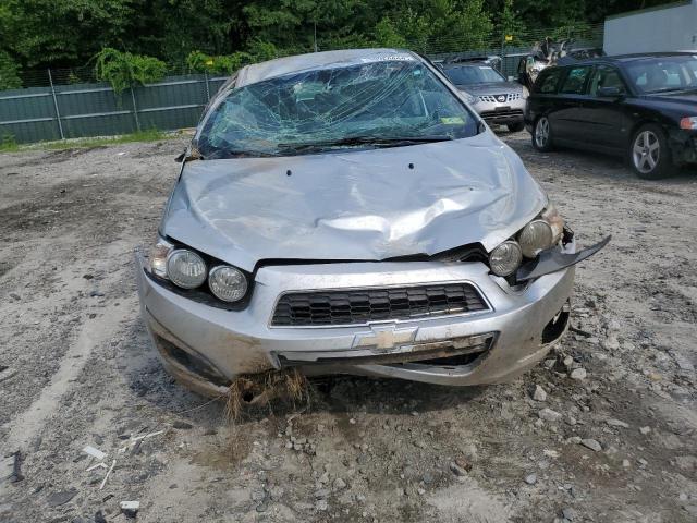 1G1JA5SH7E4101563 - 2014 CHEVROLET SONIC LS Gümüş foto 5