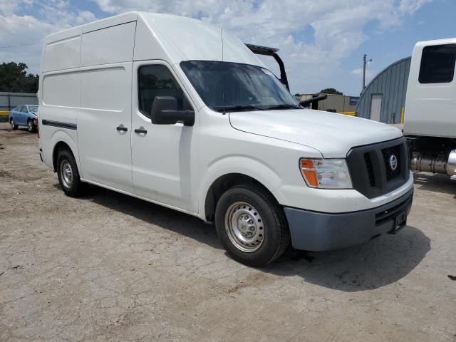 1N6BF0LX6FN803050 - 2015 NISSAN NV 2500 WHITE photo 4