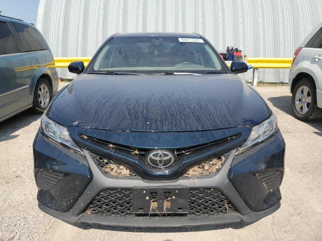 4T1B11HK8KU810145 - 2019 TOYOTA CAMRY L BLUE photo 5