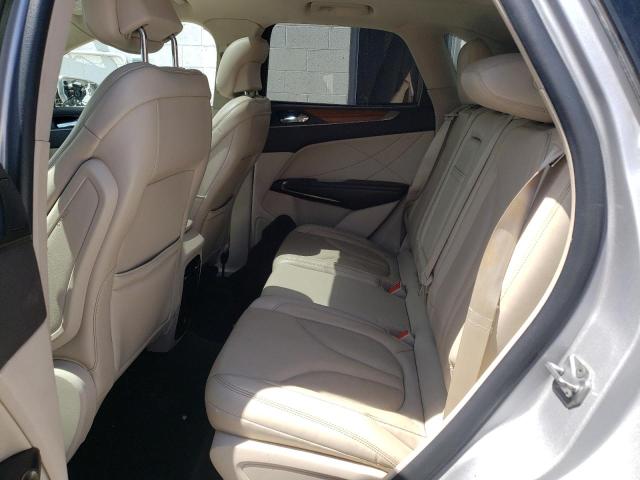 5LMCJ2D95HUL28106 - 2017 LINCOLN MKC SELECT فضي صورة 10