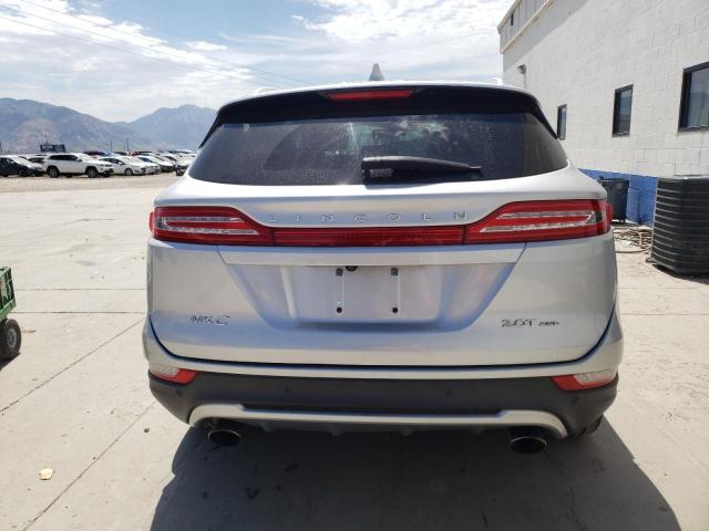 5LMCJ2D95HUL28106 - 2017 LINCOLN MKC SELECT فضي صورة 6