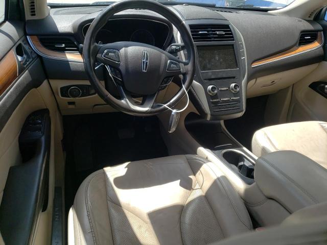 5LMCJ2D95HUL28106 - 2017 LINCOLN MKC SELECT فضي صورة 8