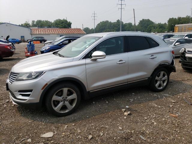 5LMCJ1A94FUJ19547 - 2015 LINCOLN MKC SILVER photo 1