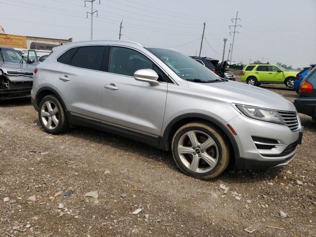 5LMCJ1A94FUJ19547 - 2015 LINCOLN MKC SILVER photo 4