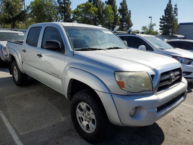 3TMJU62N95M005366 - 2005 TOYOTA TACOMA DOUBLE CAB PRERUNNER SILVER photo 4