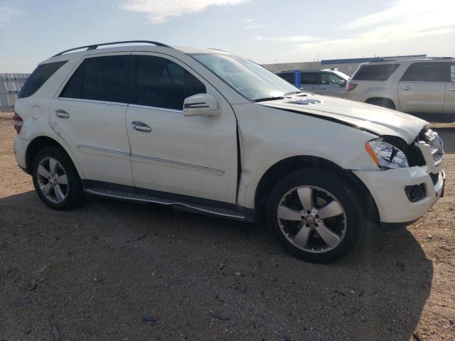 4JGBB8GB6BA640358 - 2011 MERCEDES-BENZ ML 350 4MATIC WHITE photo 4