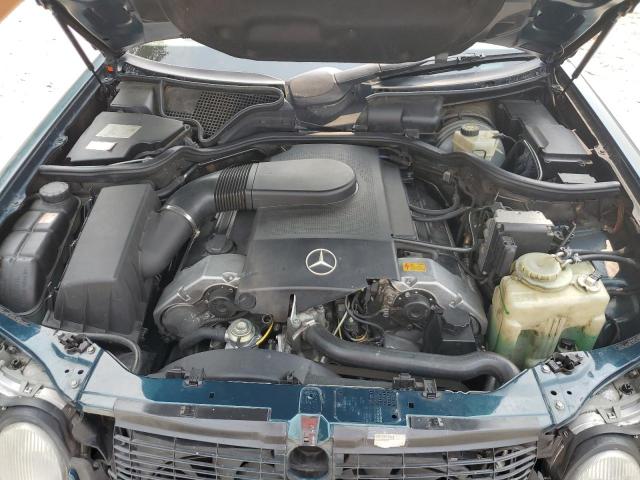 WDBJF72F7VA518538 - 1997 MERCEDES-BENZ E 420 GREEN photo 11