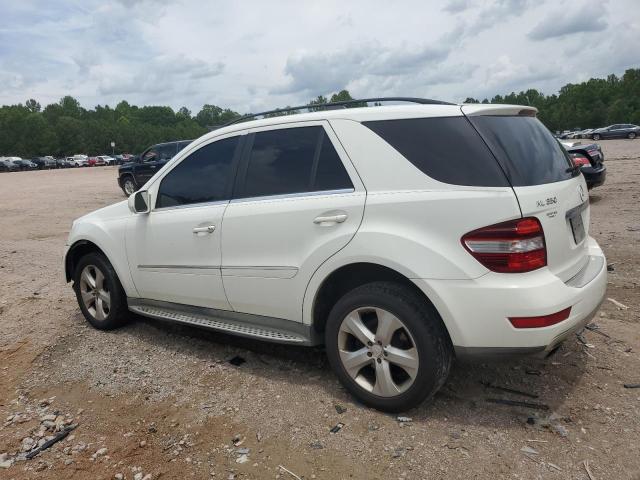 4JGBB8GB3AA622138 - 2010 MERCEDES-BENZ ML 350 4MATIC WHITE photo 2