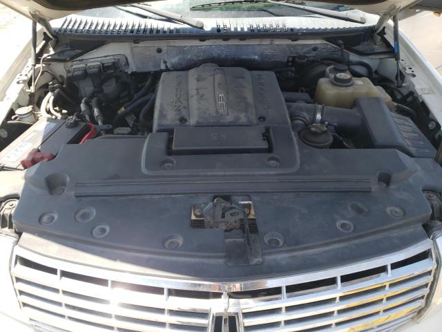 5LMFU27578LJ09389 - 2008 LINCOLN NAVIGATOR თეთრი ფოტო 12