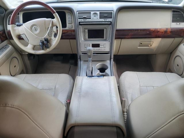 5LMFU27R74LJ42552 - 2004 LINCOLN NAVIGATOR WHITE photo 8