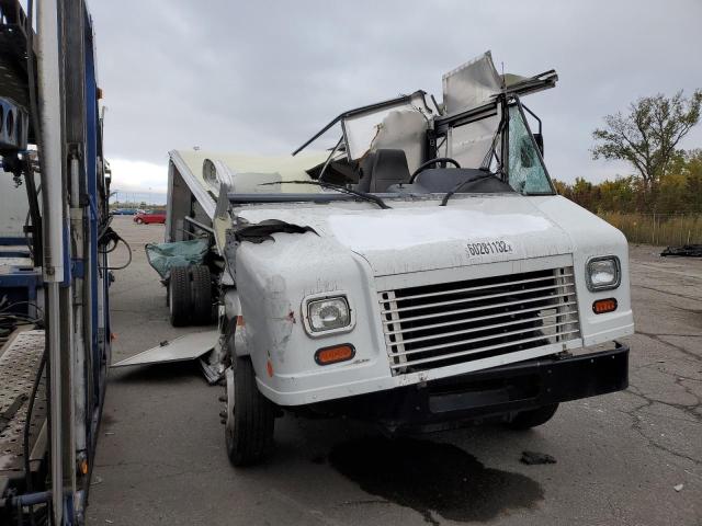 4UZAC3EAXLCMA6005 - 2020 FREIGHTLINER CHASSIS M LINE WALK-IN VAN WHITE photo 1