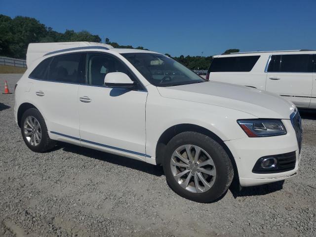 WA1C2AFP9GA011336 - 2016 AUDI Q5 PREMIUM WHITE photo 4