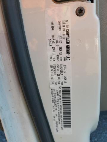 2C4RC1CG3CR118017 - 2012 CHRYSLER TOWN & COU TOURING L WHITE photo 13