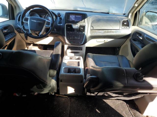 2C4RC1CG3CR118017 - 2012 CHRYSLER TOWN & COU TOURING L WHITE photo 8