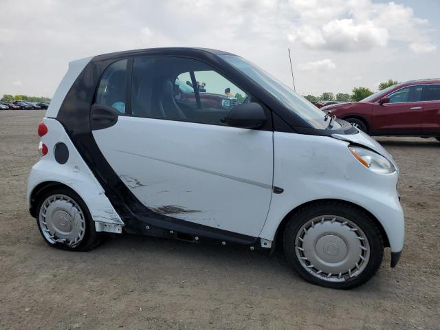 WMEEJ3BA4AK399691 - 2010 SMART FORTWO PURE WHITE photo 4