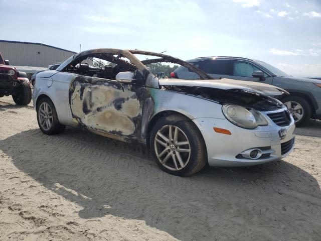 WVWFA71F68V002224 - 2008 VOLKSWAGEN EOS LUX 银色 照片 4