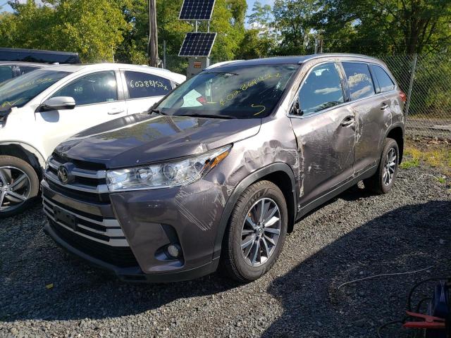 5TDJZRFH3KS580498 - 2019 TOYOTA HIGHLANDER SE CHARCOAL photo 2