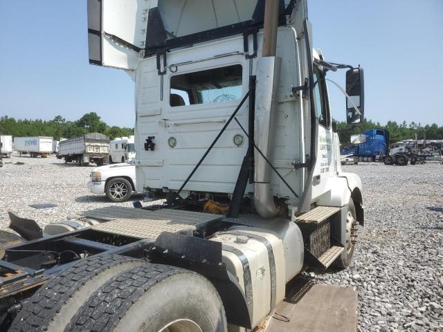 4V4NC9EH1DN129569 - 2013 VOLVO VN VNL WHITE photo 6