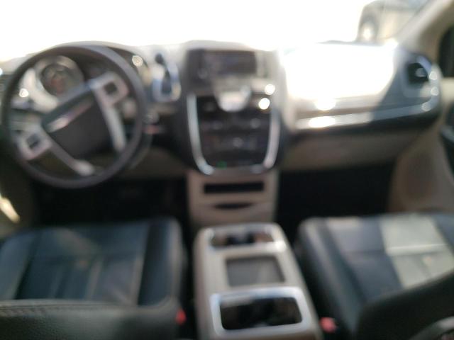 2C4RC1BG7GR172766 - 2016 CHRYSLER TOWN & COU TOURING TAN photo 8