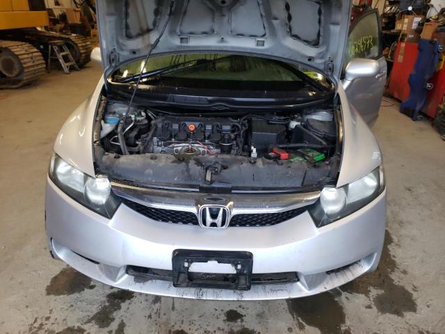 2HGFA1F66BH526447 - 2011 HONDA CIVIC LX-S Արծաթագույն լուսանկար 11