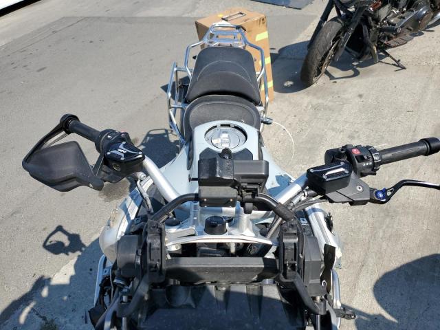 WB10J5309KZF78103 - 2019 BMW R 1250 GS ADVENTURE SILVER photo 5