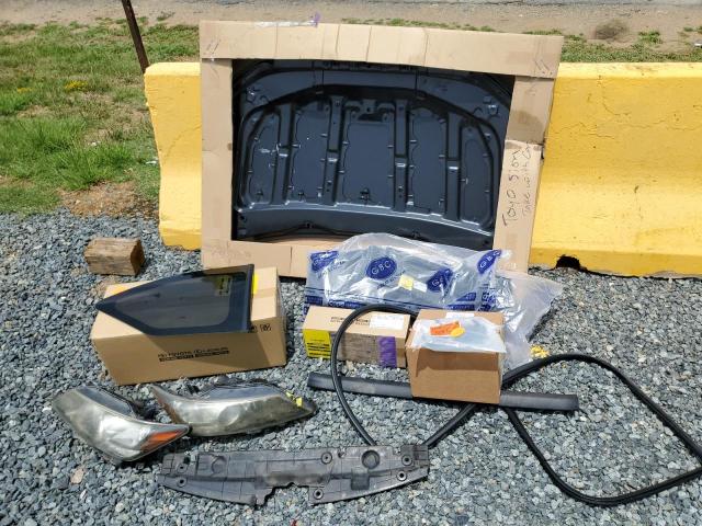 JTKJF5C72B3007888 - 2011 TOYOTA SCION TC 银色 照片 12