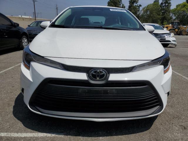5YFB4MDE9RP193312 - 2024 TOYOTA COROLLA LE 白色 照片 5