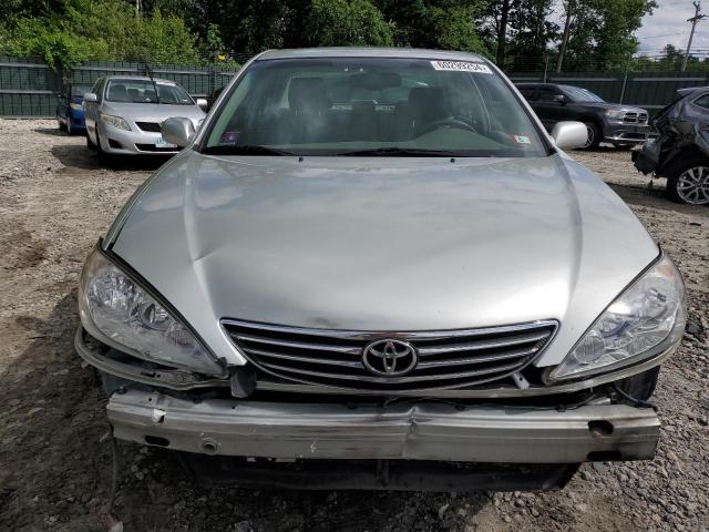 JTDBF30K850165649 - 2005 TOYOTA CAMRY LE SILVER photo 5