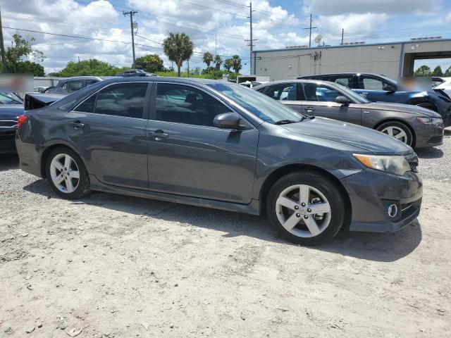 4T1BK1FK5EU551392 - 2014 TOYOTA CAMRY SE GRAY photo 4